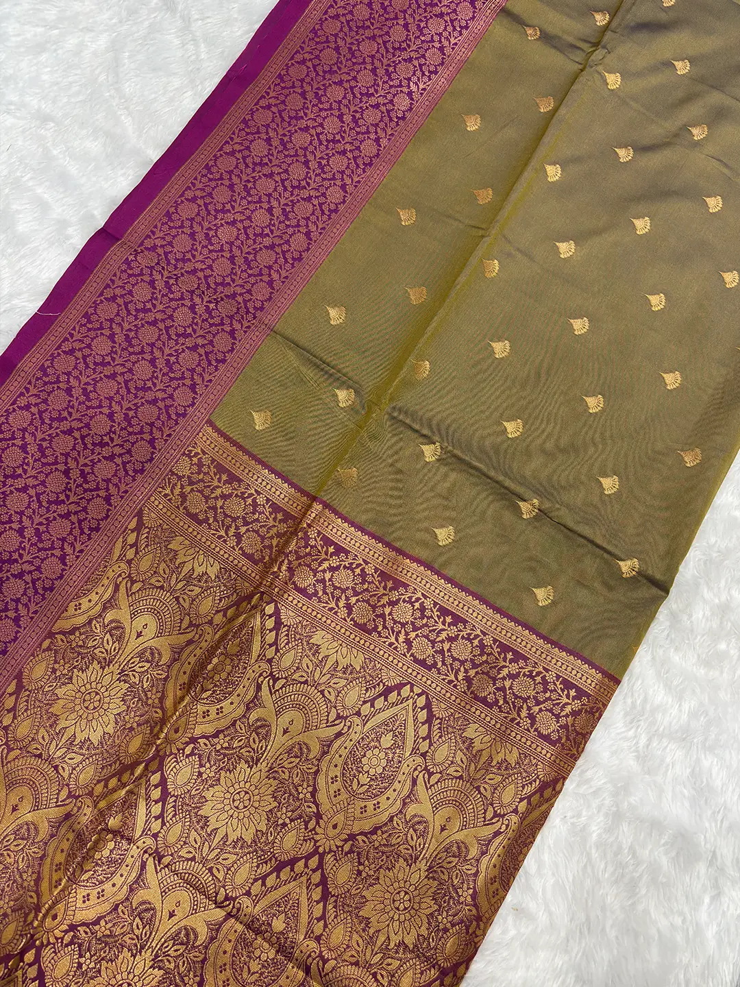 Traditional Olive Green and Magenta Salem Silk Saree - Image 4